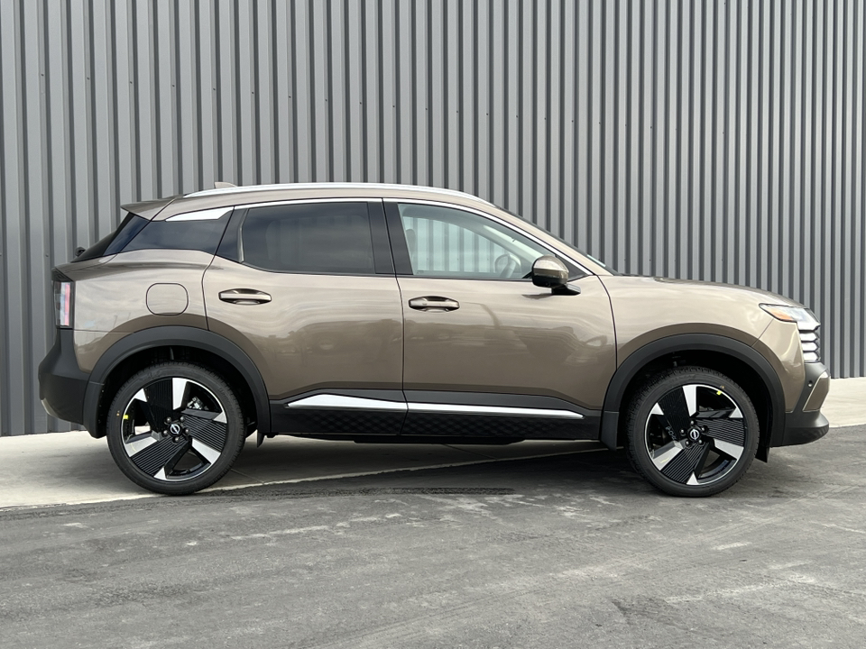 2025 Nissan Kicks SR 39