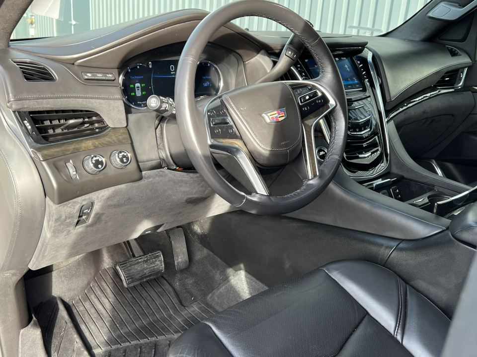 2017 Cadillac Escalade Platinum-4X4 23