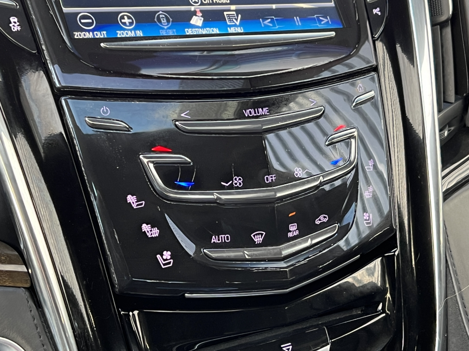 2017 Cadillac Escalade Platinum-4X4 35