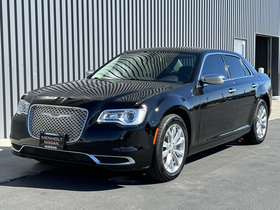 2020 Chrysler 300C Limited 40