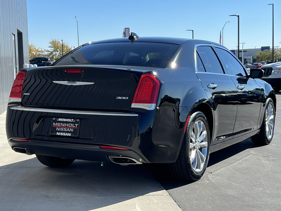 2020 Chrysler 300C Limited 43