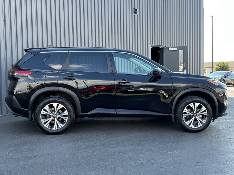 2022 Nissan Rogue SV 43