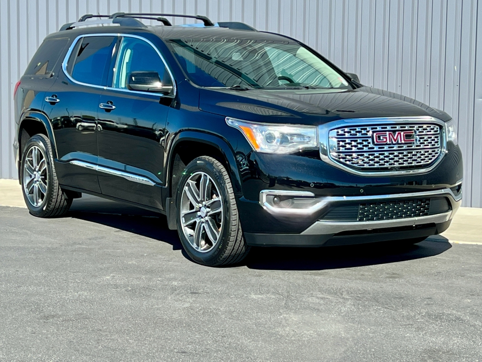 2019 GMC Acadia Denali 1