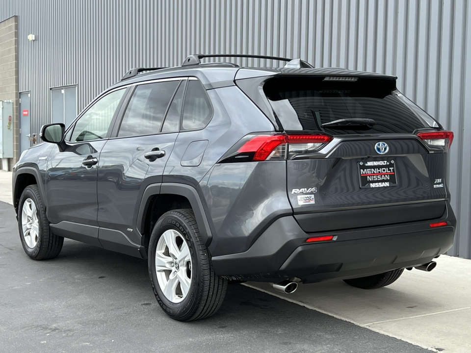 2021 Toyota RAV4 Hybrid XLE 11