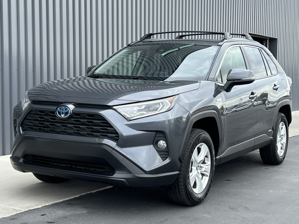 2021 Toyota RAV4 Hybrid XLE 42