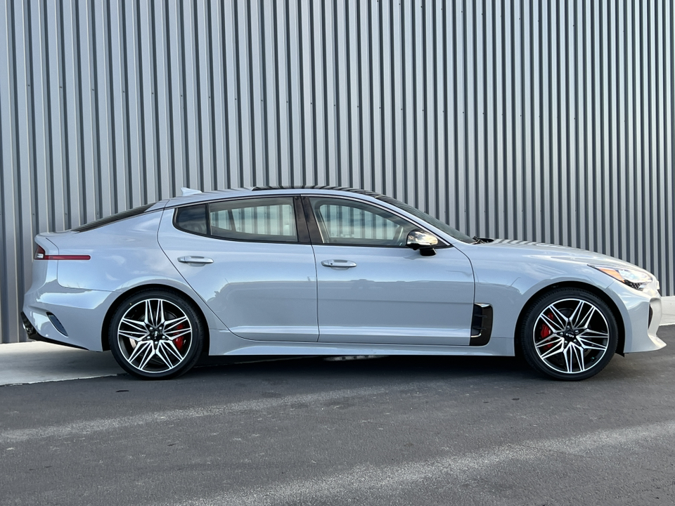 2022 Kia Stinger GT2 52