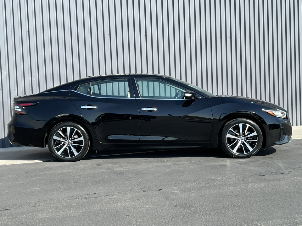 2023 Nissan Maxima SV 45