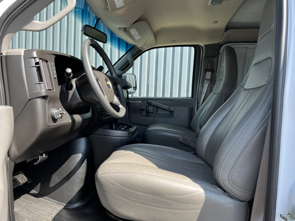 2021 Chevrolet Express Work Van 7