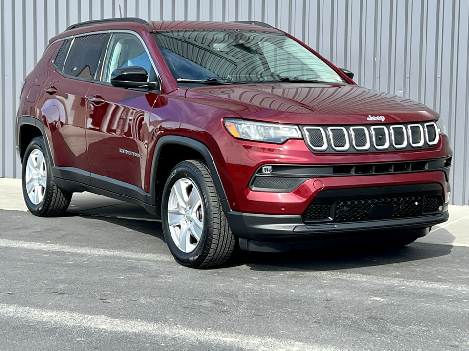 2022 Jeep Compass Latitude 1