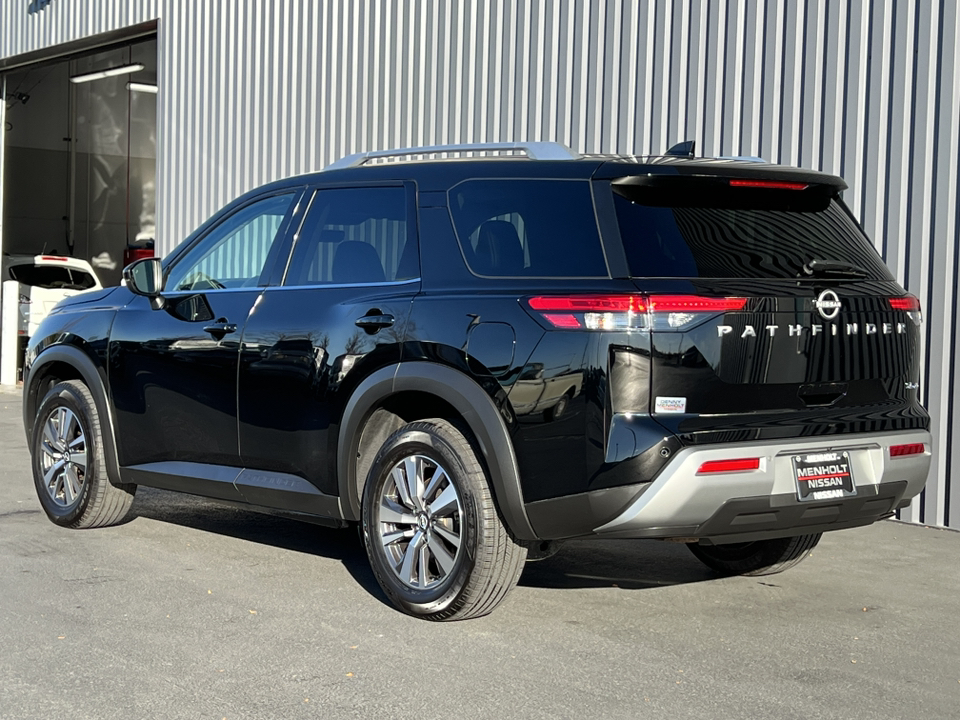 2023 Nissan Pathfinder SL 11