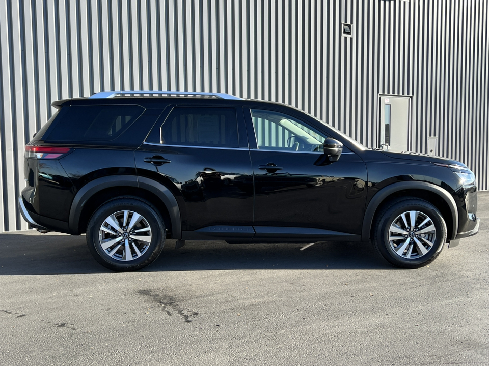 2023 Nissan Pathfinder SL 51