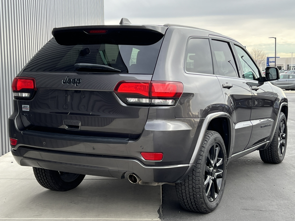 2020 Jeep Grand Cherokee Altitude 43