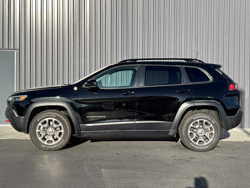 2022 Jeep Cherokee Trailhawk 50