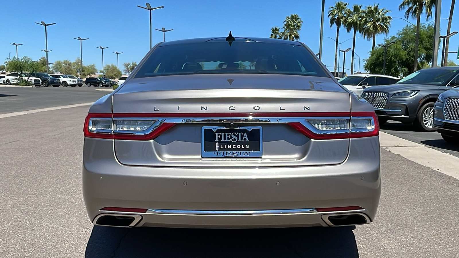 2018 Lincoln Continental Reserve 26