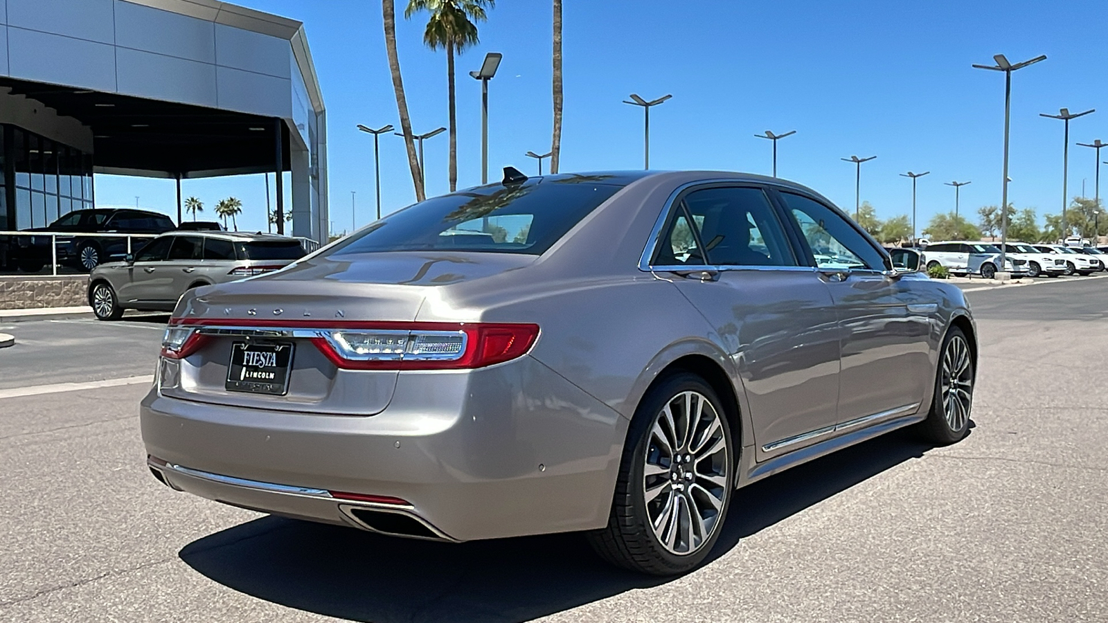 2018 Lincoln Continental Reserve 27