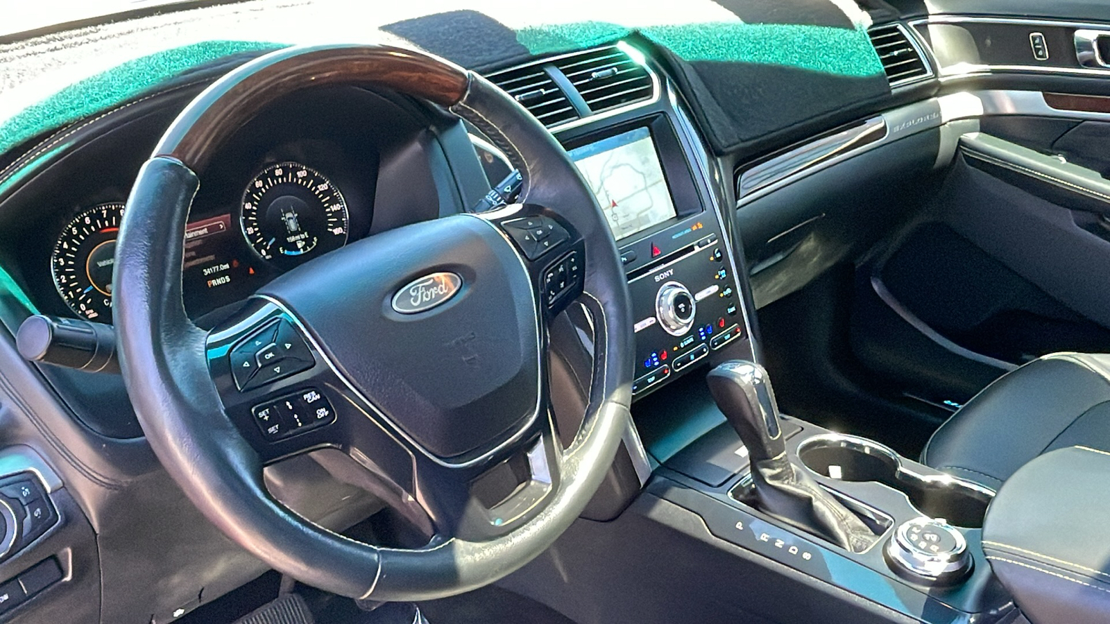2018 Ford Explorer Platinum 16