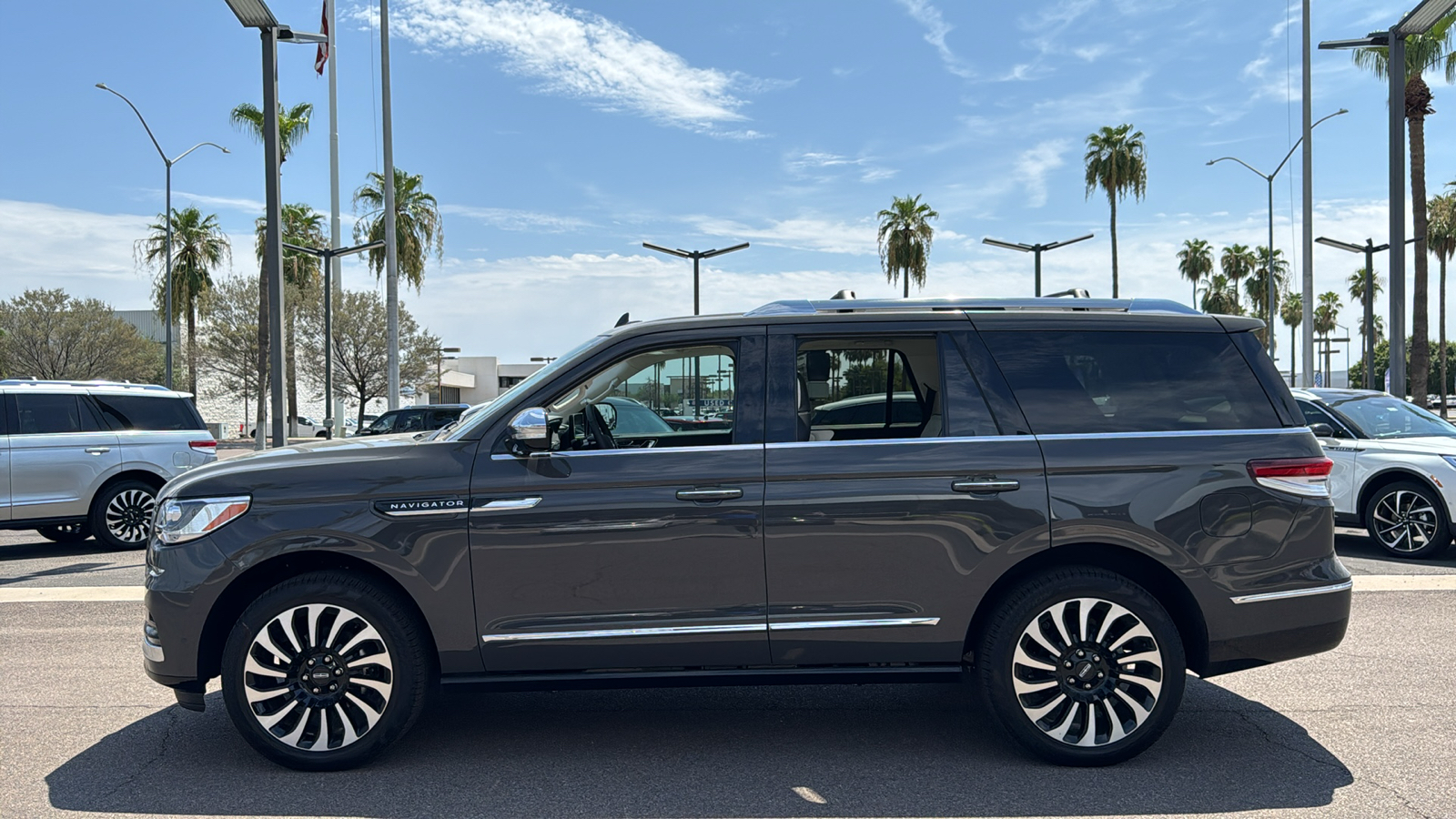 2024 Lincoln Navigator Black Label 4