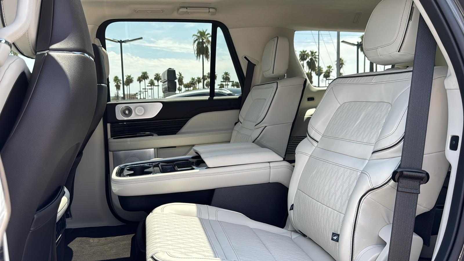 2024 Lincoln Navigator Black Label 21