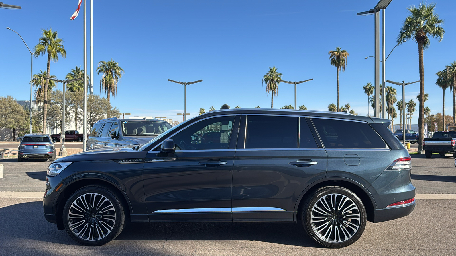 2023 Lincoln Aviator Black Label 4