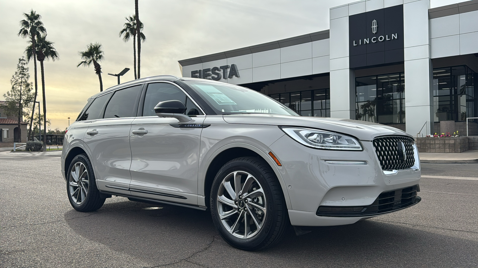 2022 Lincoln Corsair Grand Touring 2