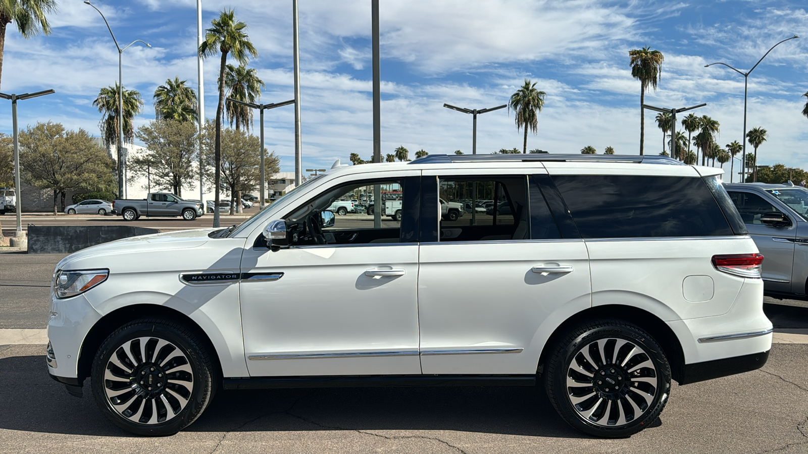 2024 Lincoln Navigator Black Label 3