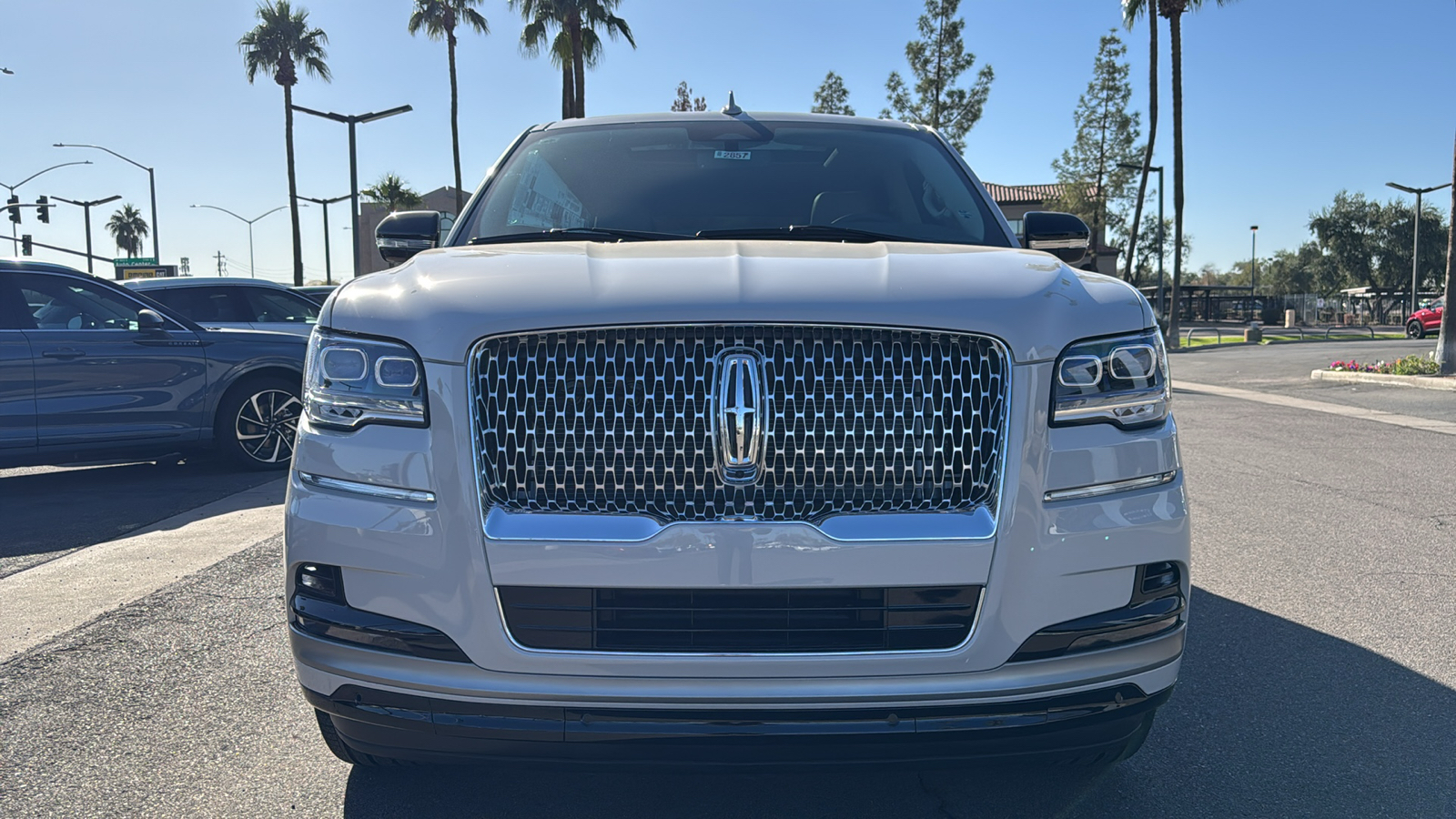 2024 Lincoln Navigator Premiere 3