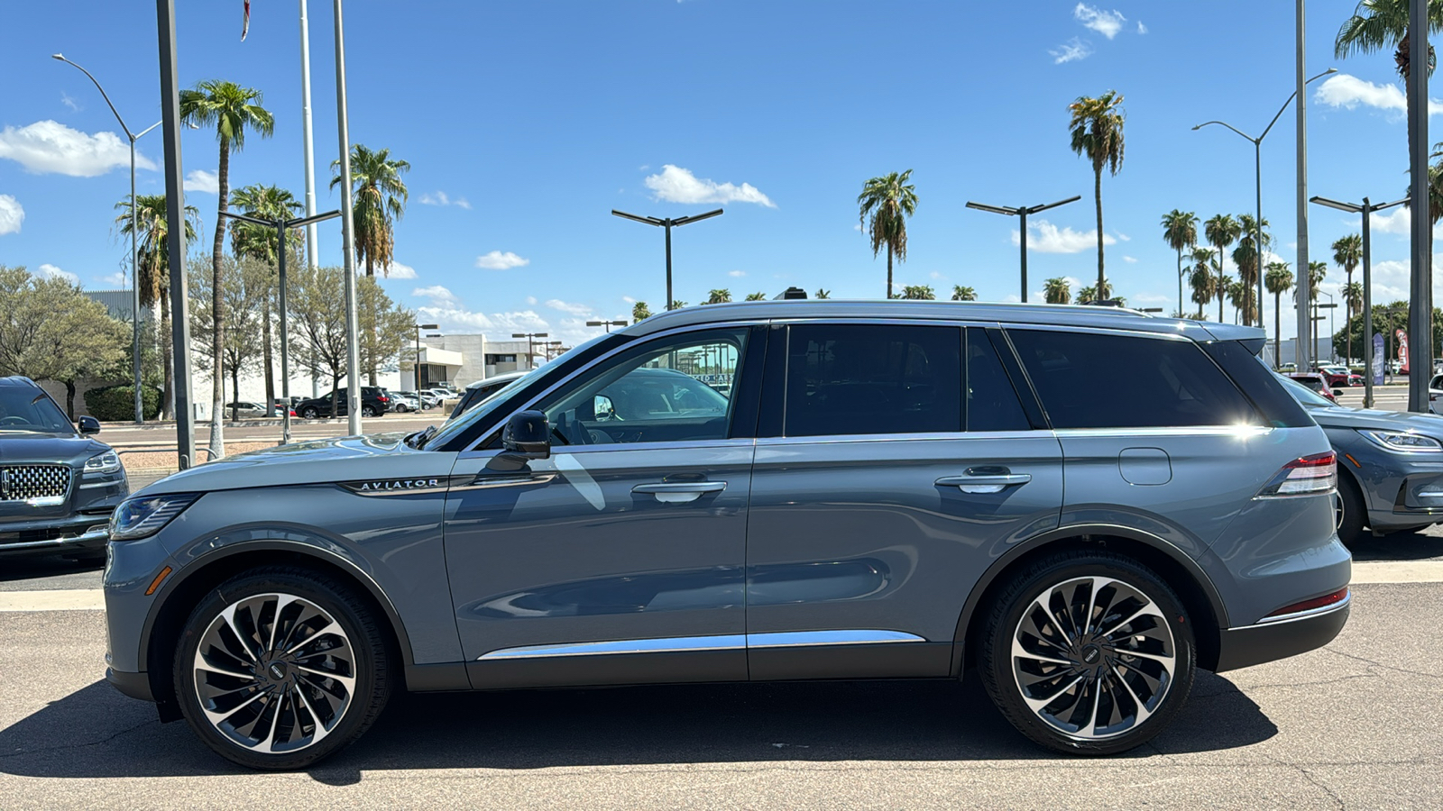 2025 Lincoln Aviator Reserve 4