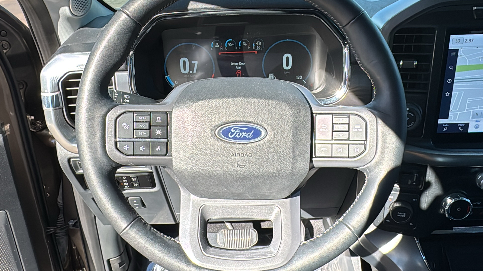 2023 Ford F-150 Lariat 9