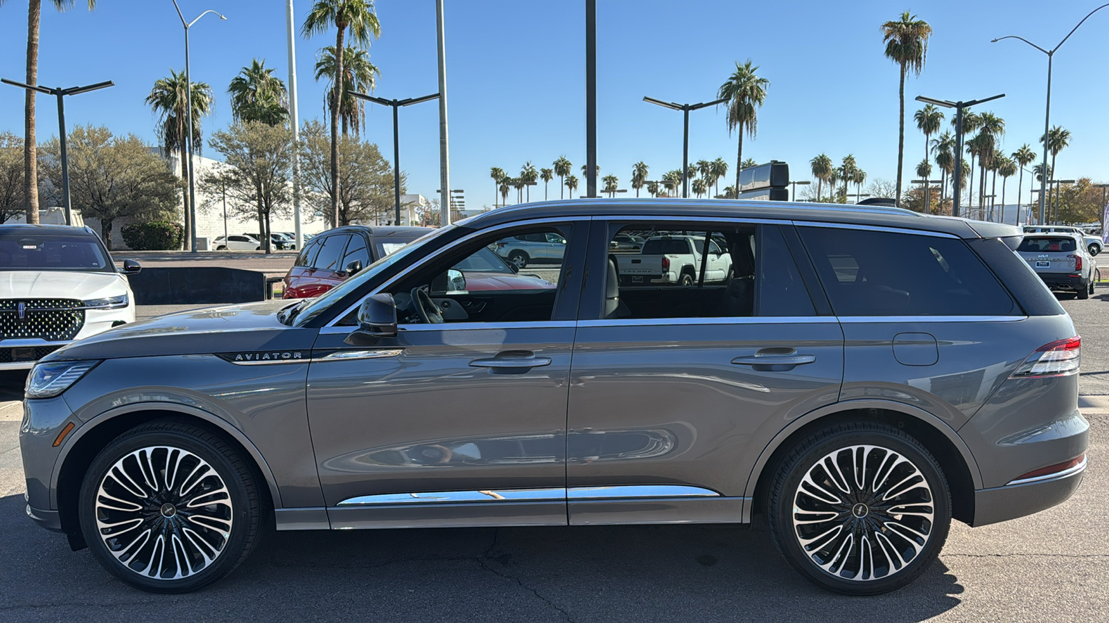 2025 Lincoln Aviator Black Label 3