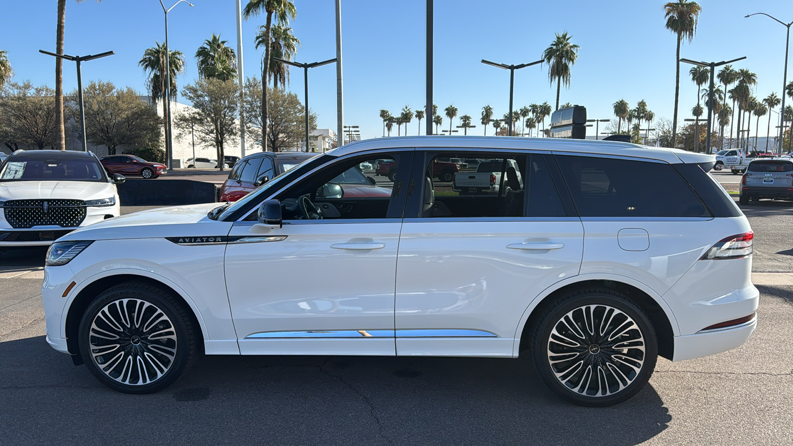 2025 Lincoln Aviator Black Label 3