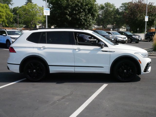 2022 Volkswagen Tiguan SE R-Line Black 8