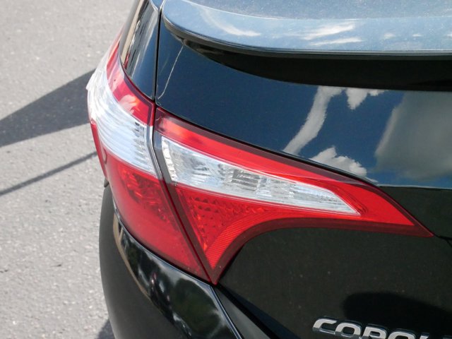 2014 Toyota Corolla S Plus 17