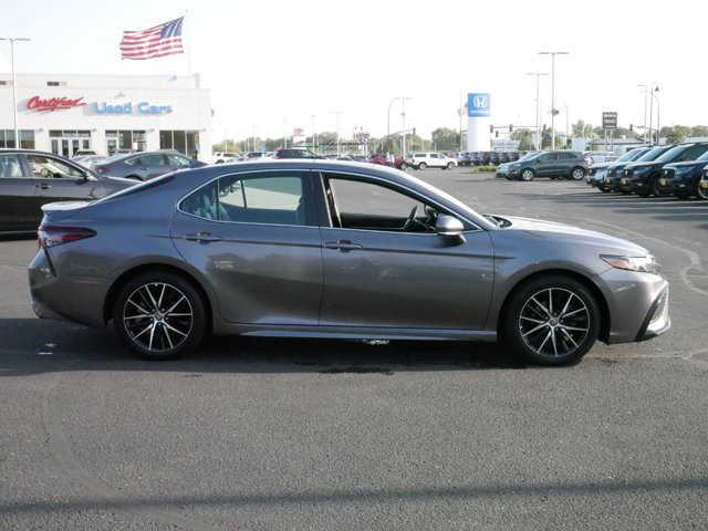 2021 Toyota Camry SE 8