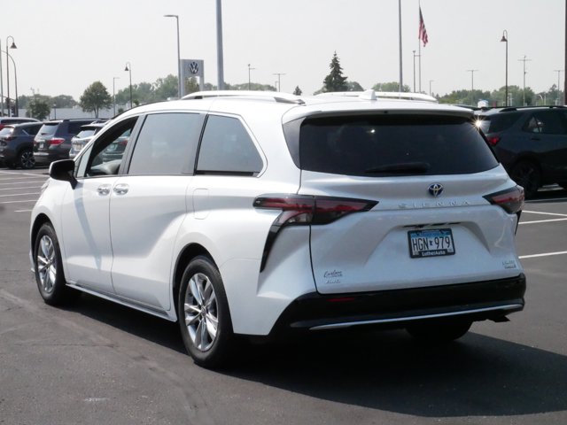 2022 Toyota Sienna Limited 5