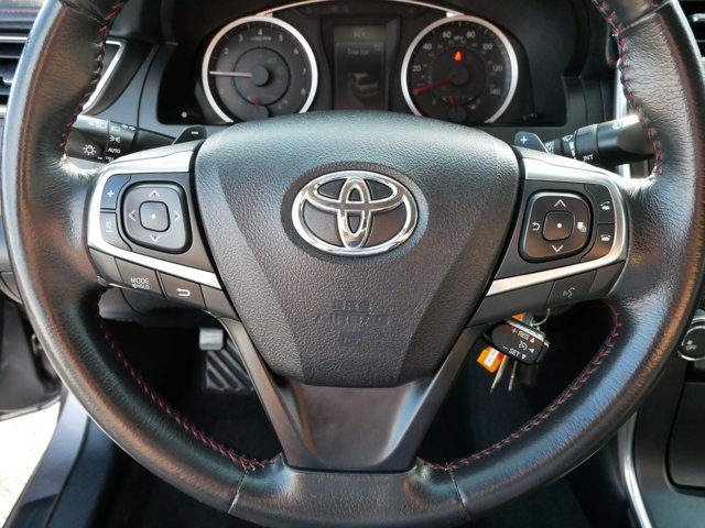 2017 Toyota Camry SE 25