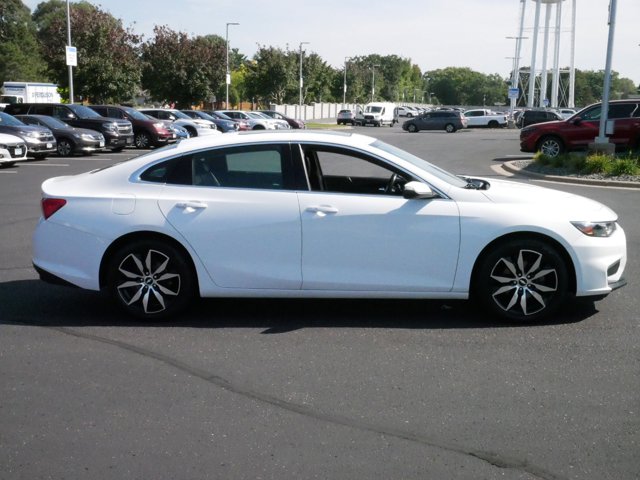 2016 Chevrolet Malibu LT 8