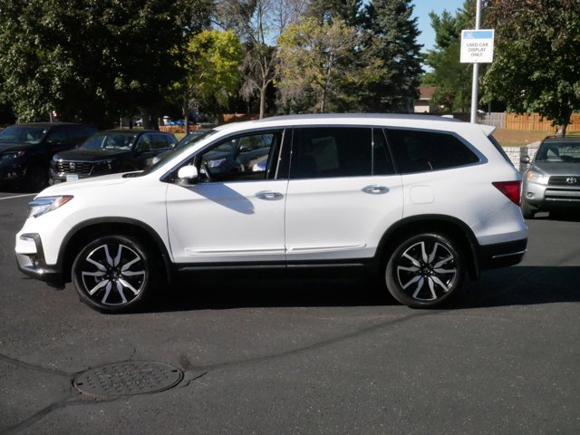 2022 Honda Pilot Touring 7-Passenger 4