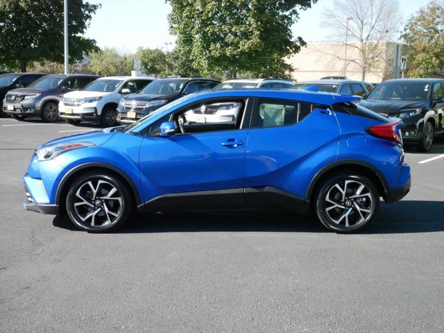 2019 Toyota C-HR XLE 4