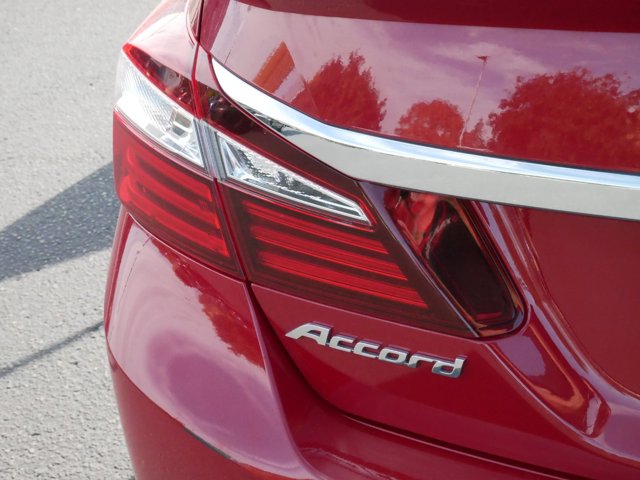 2017 Honda Accord Sedan Sport 17