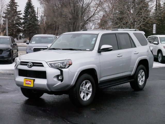 2022 Toyota 4Runner SR5 Premium 3