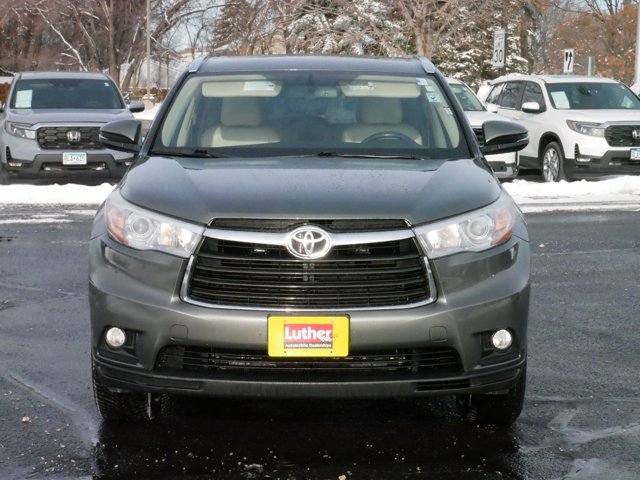 2015 Toyota Highlander XLE 2