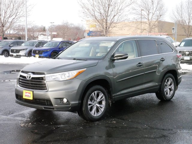 2015 Toyota Highlander XLE 3