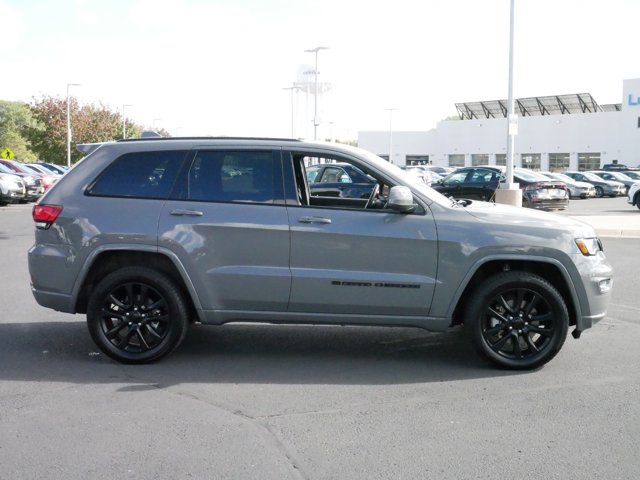 2022 Jeep Grand Cherokee WK Laredo X 8