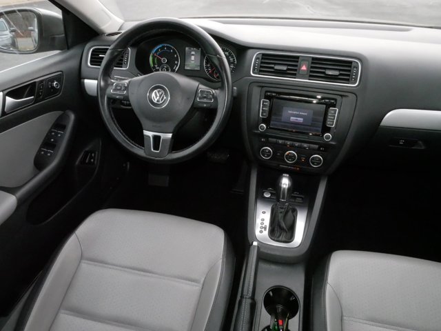 2014 Volkswagen Jetta Sedan SE HYBRID 9