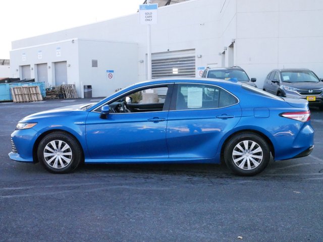 2020 Toyota Camry Hybrid LE 4