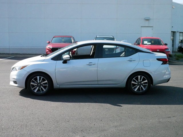 2021 Nissan Versa SV 4