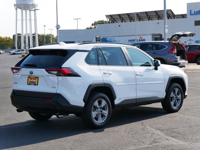 2022 Toyota RAV4 Hybrid LE 7