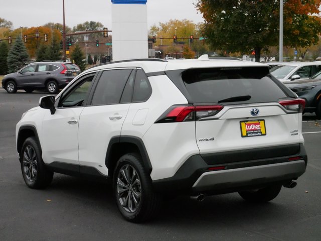 2022 Toyota RAV4 Hybrid Limited 5