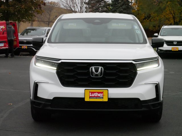 2023 Honda Pilot LX 2