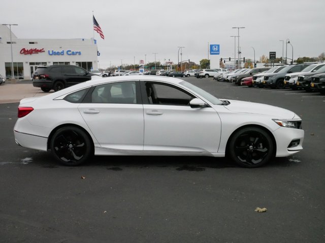 2019 Honda Accord Sedan Touring 2.0T 8